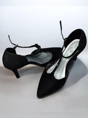 IMPO Women’s Black T-Strap Pointed-Toe Mid Heel Pumps